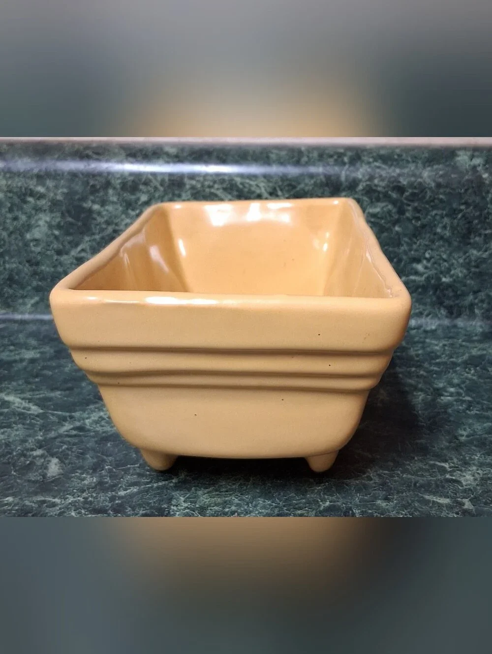 Vintage Hull Art Pottery 6